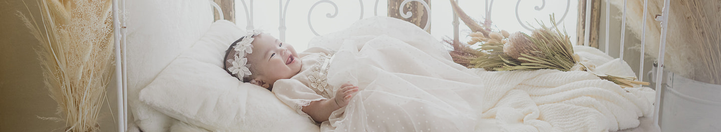 スタジオハイタッチ イオンモール鳥取北1F お宮参り、家族写真など、鳥取市での記念撮影をご検討の際は、ぜひ当フォトスタジオをご利用くださいませ